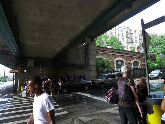 NYC_2015-06-21 18-30-22_P1110342